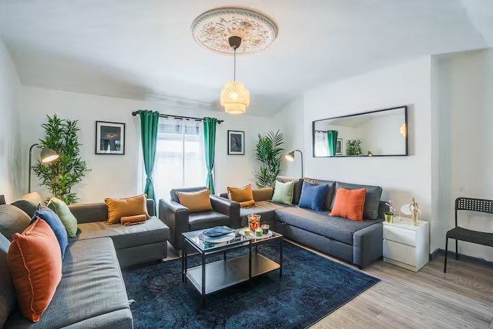 Best airbnb management in Earls Court