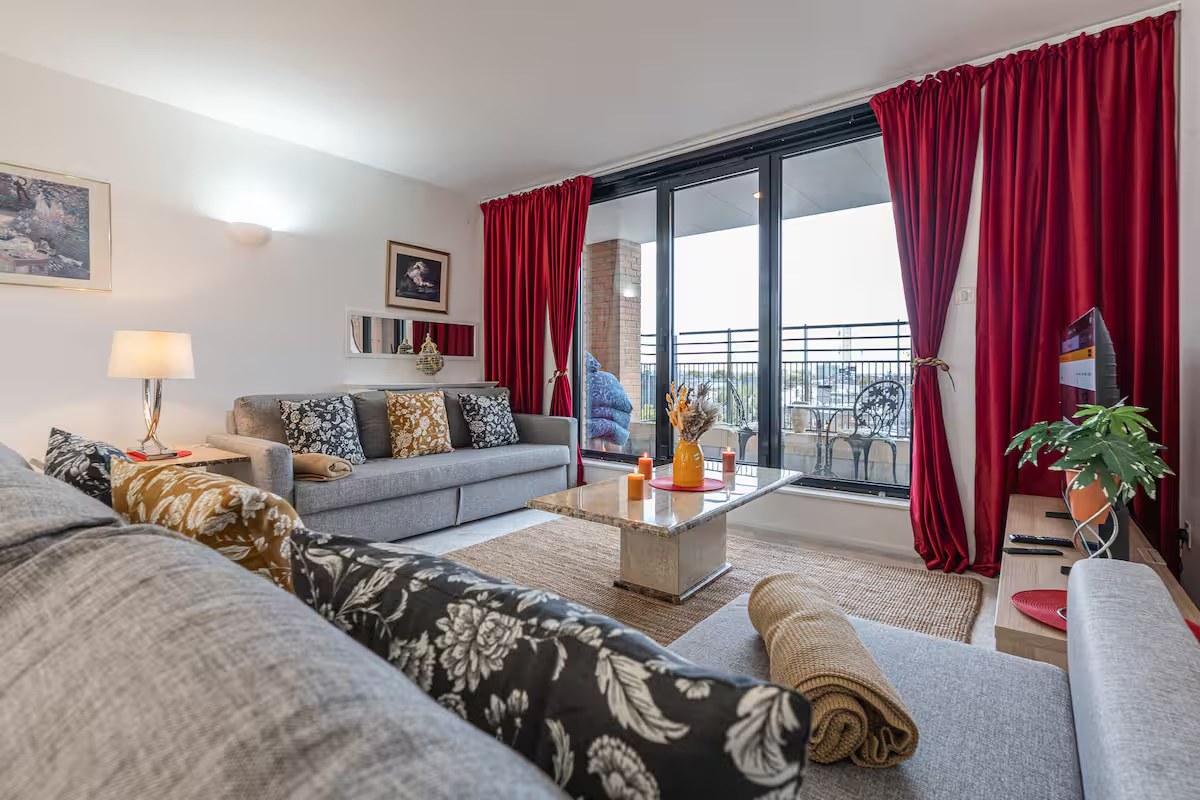 Best airbnb management in West Kensington